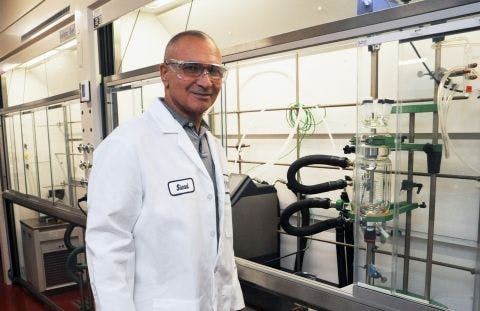 Siead Zegar, director of process chemistry at Regis Technologies, in the company’s 9,000-square-foot expansion of its custom API development laboratories in Morton Grove, IL.